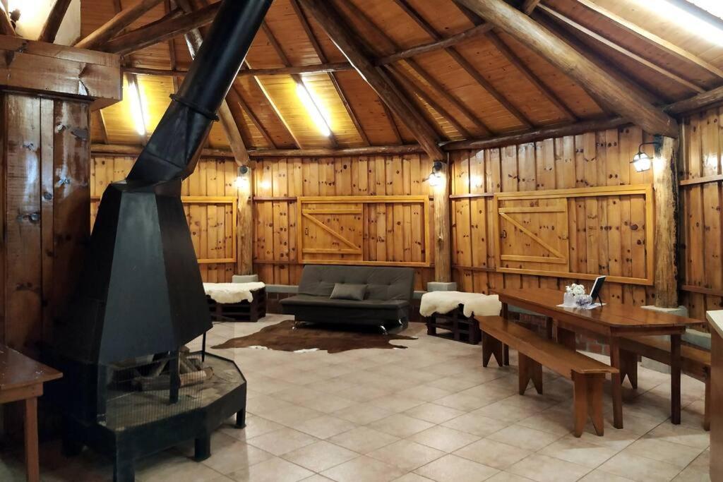 Villa Galpao Rustico No Vale Dos Vinhedos à Bento Gonçalves Extérieur photo