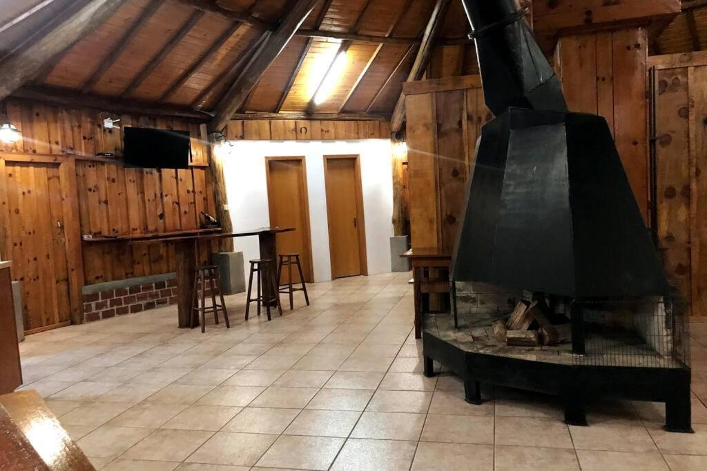 Villa Galpao Rustico No Vale Dos Vinhedos à Bento Gonçalves Extérieur photo